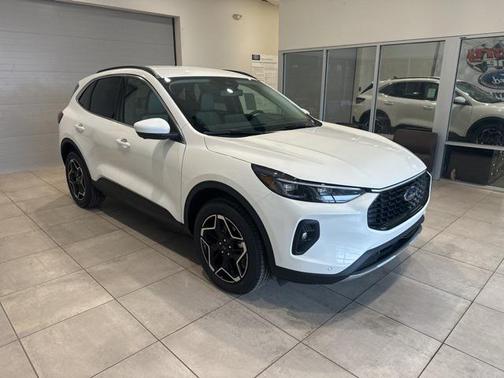 2026 Ford Escape Platinum