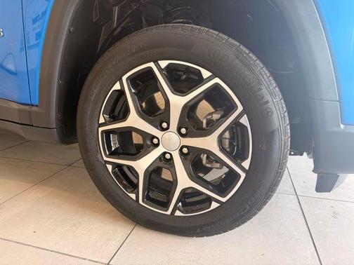 Hydro Blue Pearlcoat 2024 Jeep Compass Limited