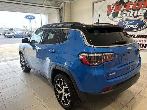 Hydro Blue Pearlcoat 2024 Jeep Compass Limited