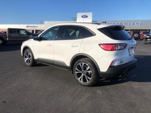 2021 Ford Escape SE