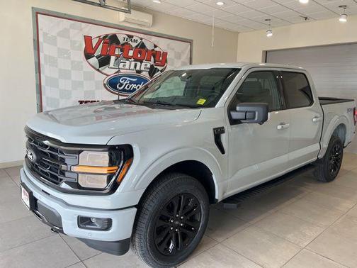 Avalanche 2026 Ford F-150 XLT