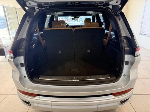 2022 Jeep Grand Cherokee L Summit Reserve