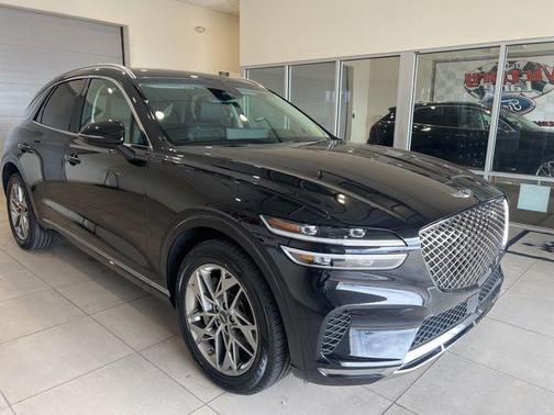Vik Black 2025 Genesis GV70 2.5T AWD