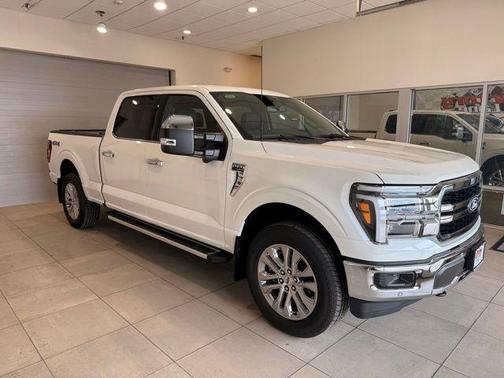Star White Metallic Tri-Coat 2026 Ford F-150 Lariat