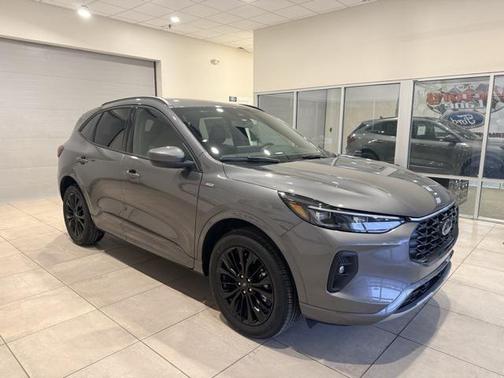 2026 Ford Escape ST-Line Elite