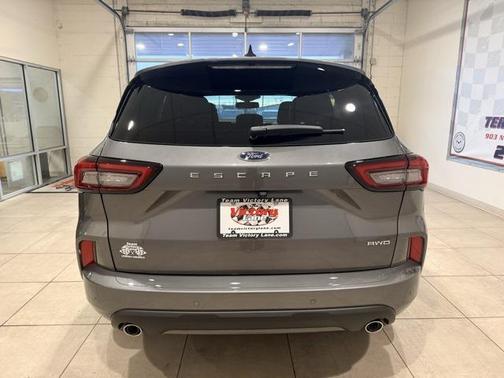 2026 Ford Escape ST-Line Elite