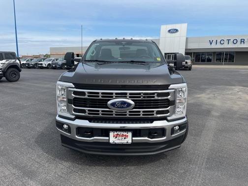 2025 Ford F-250 XLT
