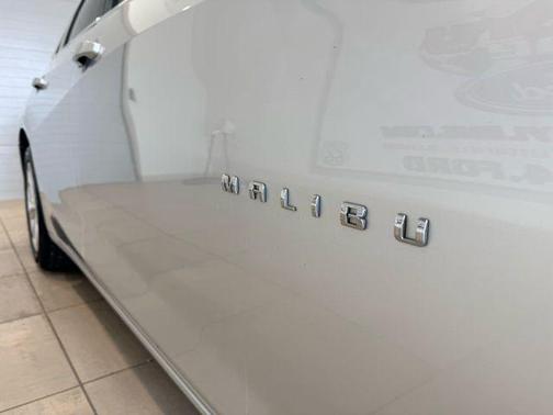 2021 Chevrolet Malibu FWD LT