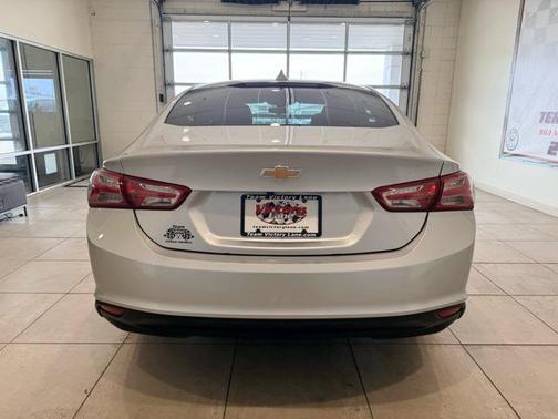 2021 Chevrolet Malibu FWD LT