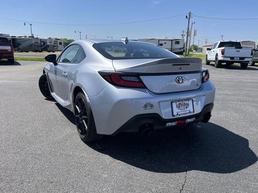 2024 Toyota GR86 Premium