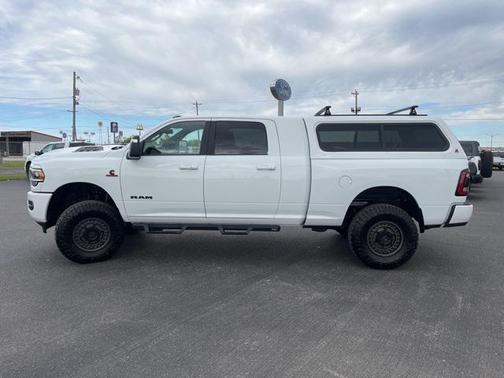 2024 RAM 2500 Laramie Crew Cab 4x4 6'4' Box