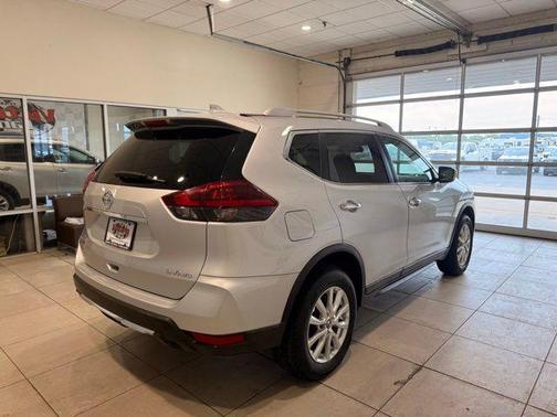 Brilliant Silver 2018 Nissan Rogue SV