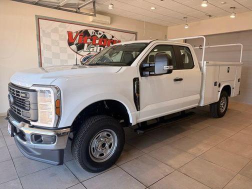 Oxford White 2026 Ford F-250 XL