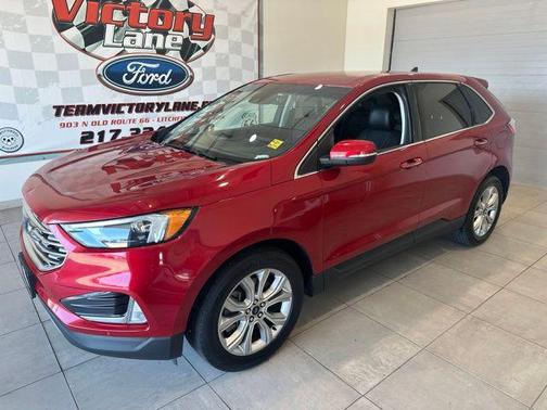 Red Metallic 2022 Ford Edge Titanium