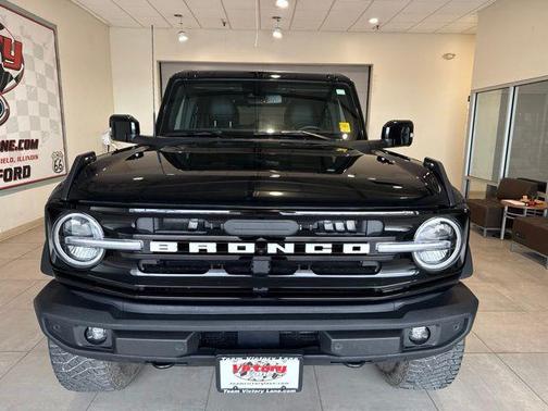 Shadow Black 2023 Ford Bronco Outer Banks