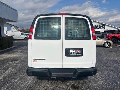 2021 Chevrolet Express 2500 RWD 2500 Regular Wheelbase WT