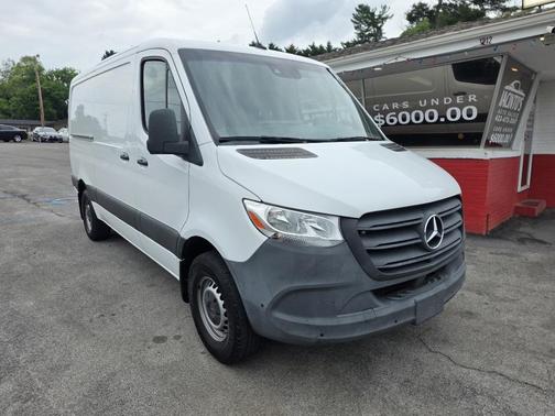 White 2022 Mercedes-Benz Sprinter 1500 Standard Roof I4