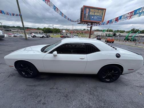 Bright White Clearcoat 2016 Dodge Challenger R/T
