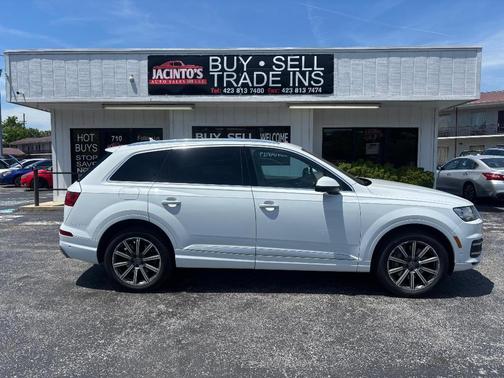 White 2019 Audi Q7 55 Prestige
