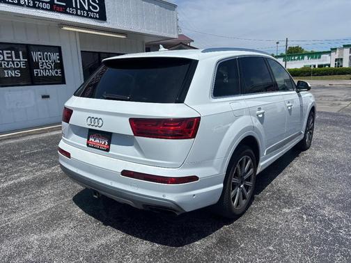 White 2019 Audi Q7 55 Prestige