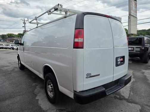 Summit White 2019 Chevrolet Express 2500 Work Van