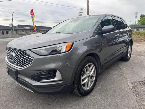 Carbonized Gray Metallic 2024 Ford Edge SEL
