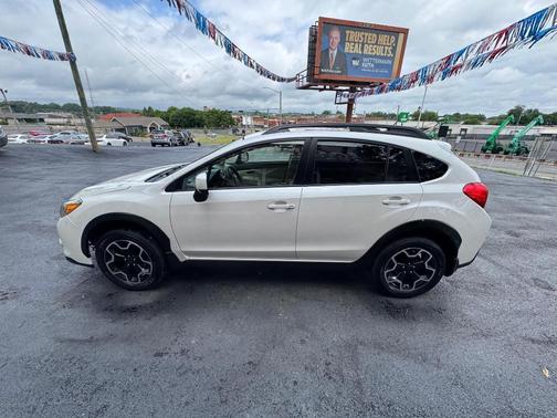 Satin White Pearl 2013 Subaru XV Crosstrek 2.0i Premium