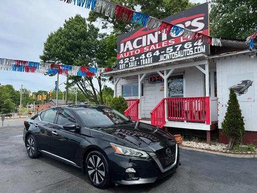 Super Black 2019 Nissan Altima 2.5 SV