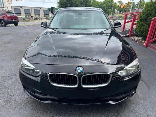 Black 2016 BMW 320 i