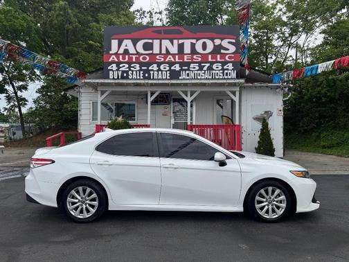Super White 2019 Toyota Camry LE