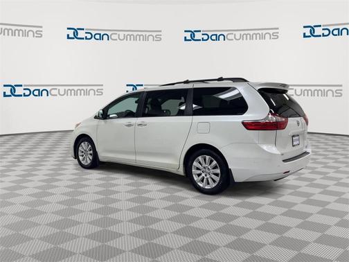 2015 Toyota Sienna XLE