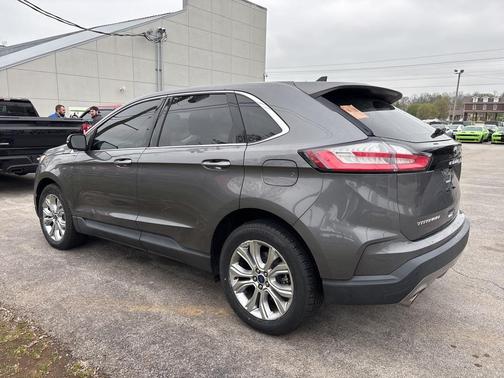 2021 Ford Edge Titanium