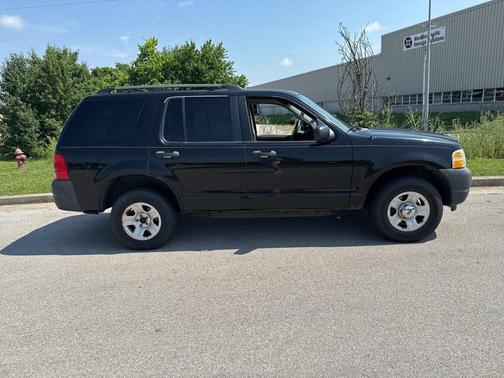 2003 Ford Explorer XLS