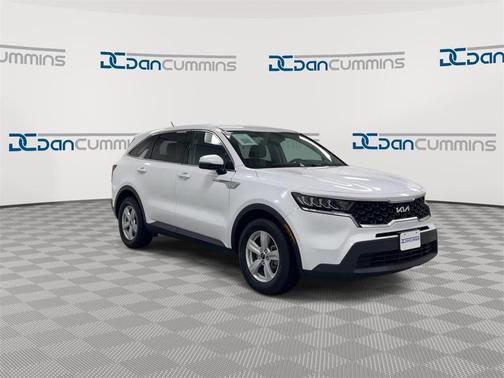 2023 Kia Sorento LX