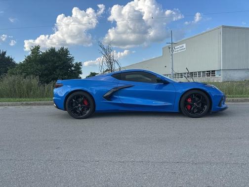 2024 Chevrolet Corvette Stingray w/2LT
