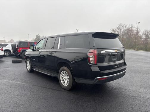 2024 Chevrolet Suburban LT
