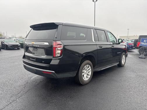 2024 Chevrolet Suburban LT