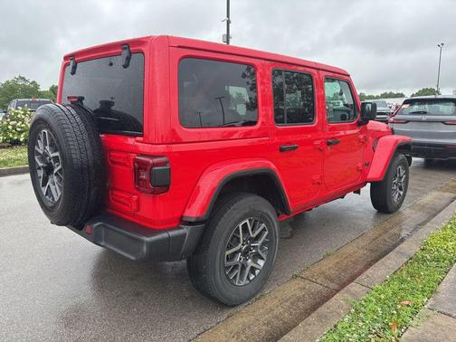 Firecracker Red Clearcoat 2025 Jeep Wrangler Sahara