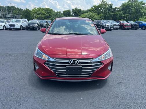 2020 Hyundai ELANTRA SE