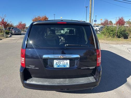 2010 Chrysler Town & Country Touring