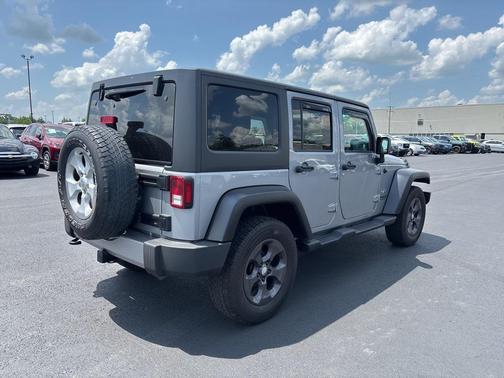 2016 Jeep Wrangler Unlimited Sahara