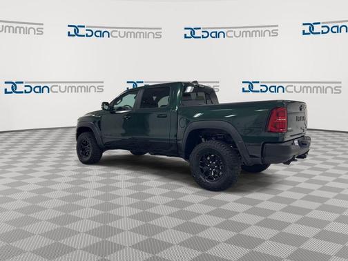 Serrano Red 2026 RAM 1500 RHO