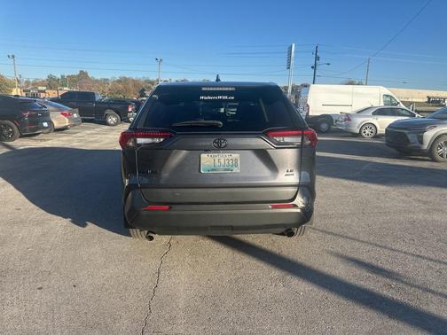 2022 Toyota RAV4 LE