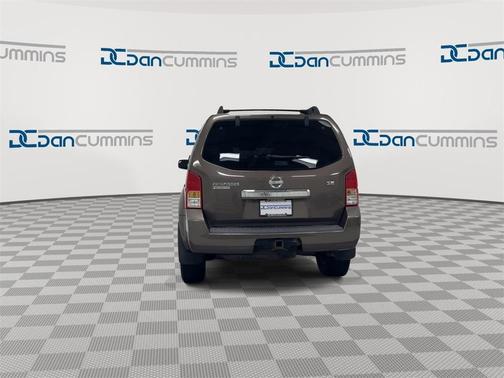 2008 Nissan Pathfinder SE