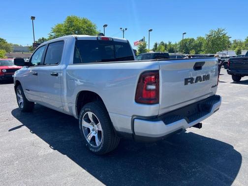 Silver Zynith 2026 RAM 1500 Express