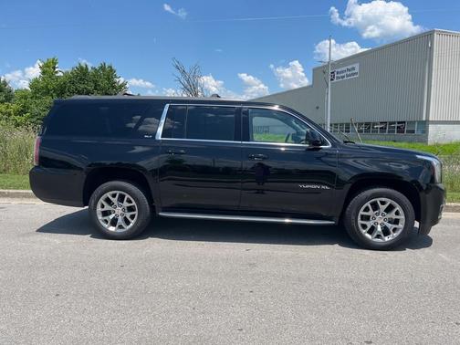 2019 GMC Yukon XL SLT