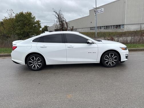 2024 Chevrolet Malibu RS