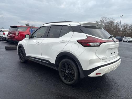 2024 Nissan Kicks SR
