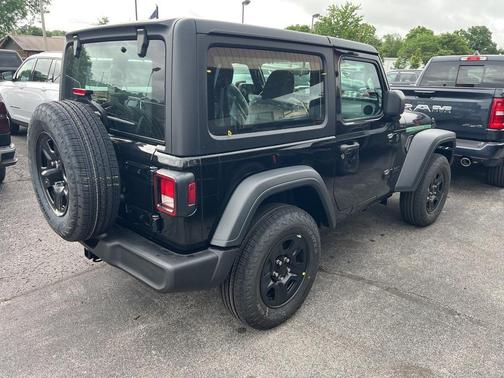 2025 Jeep Wrangler Sport