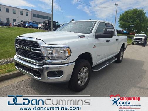 Bright White Clearcoat 2024 RAM 2500 Big Horn